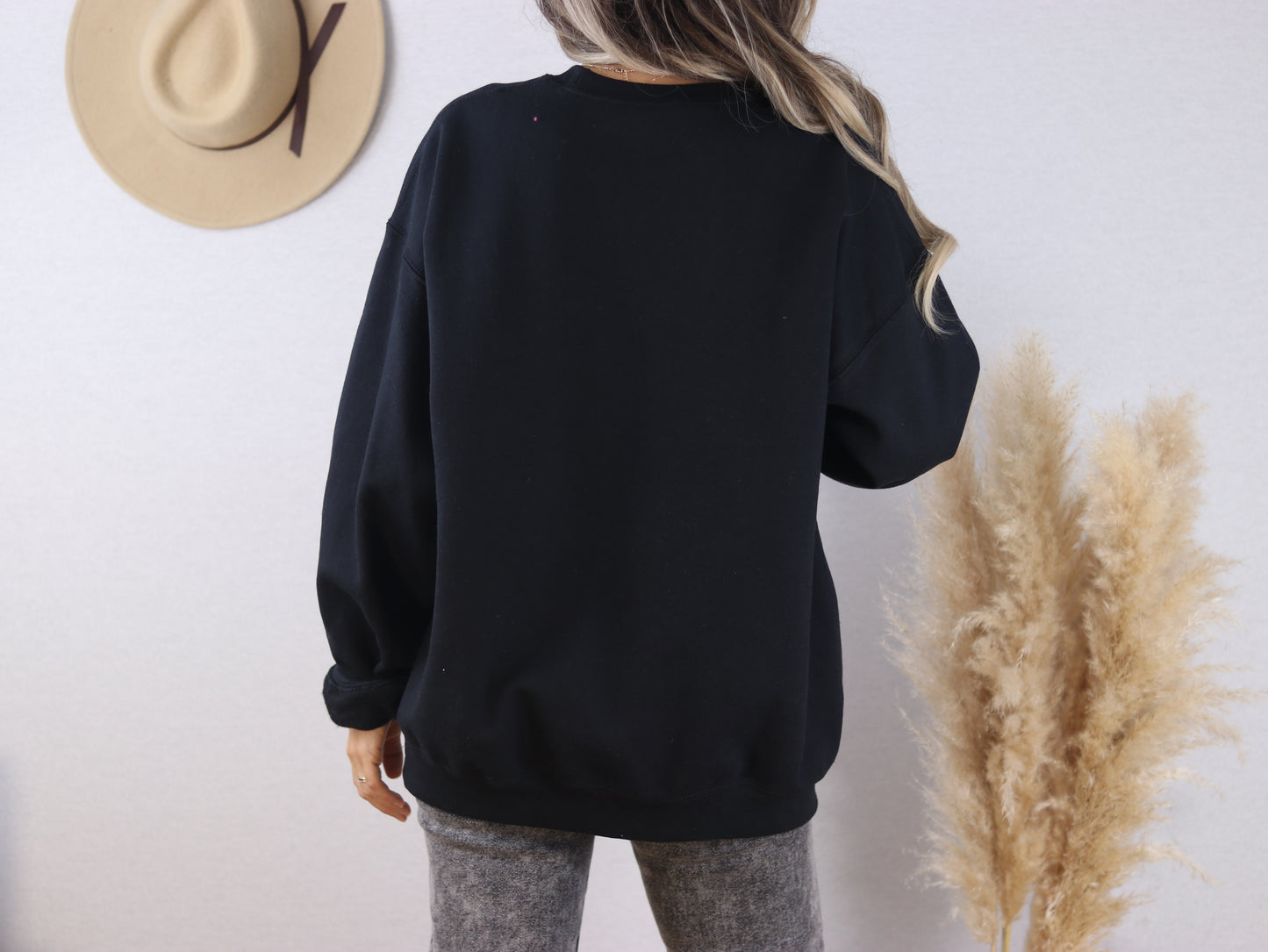 Black Gildan Sweatshirt